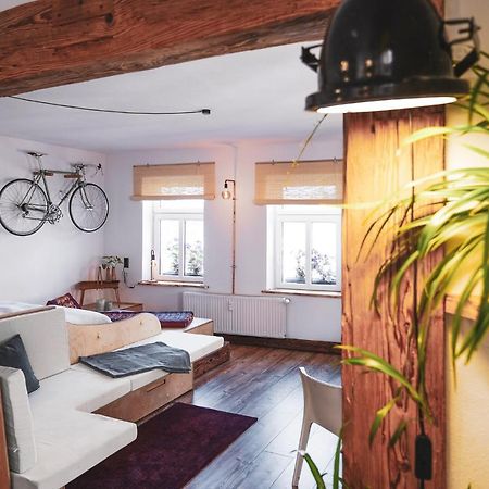 Studio Apartment Zur Alten Post, 48Qm Individualapartment Mit Blick Ueber Zittaus Altstadt, Ferienwohnung Im Altstadtkern Umrandet Vom Zittauer Gebirge Bagian luar foto