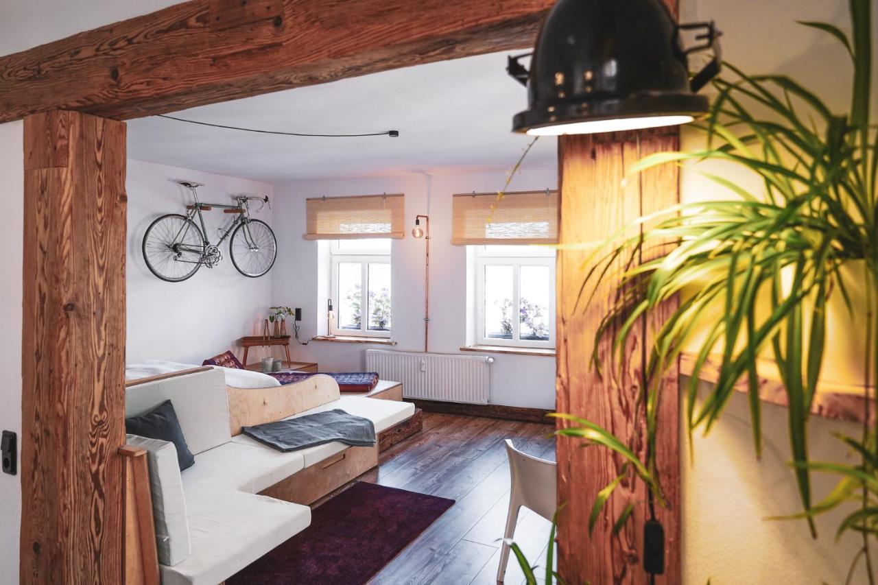 Studio Apartment Zur Alten Post, 48Qm Individualapartment Mit Blick Ueber Zittaus Altstadt, Ferienwohnung Im Altstadtkern Umrandet Vom Zittauer Gebirge Bagian luar foto