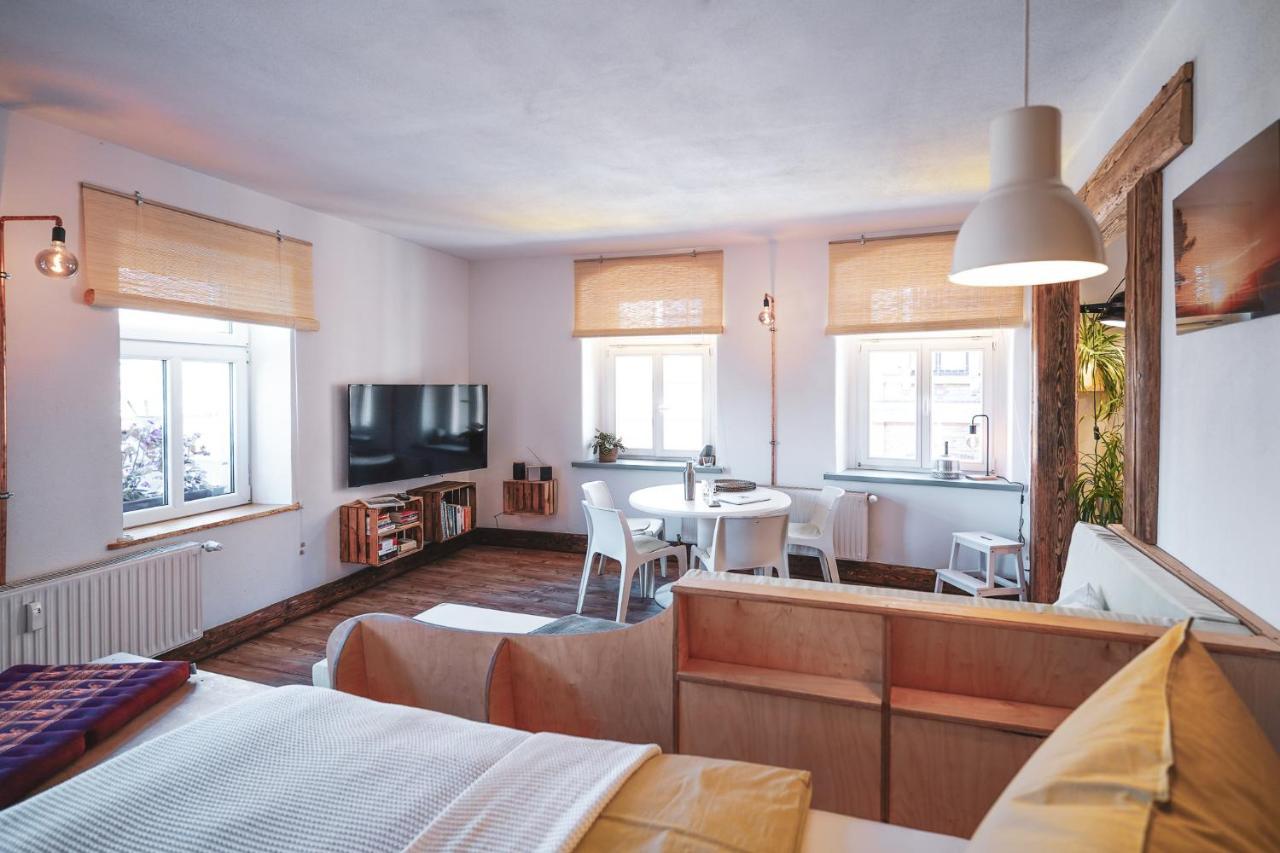 Studio Apartment Zur Alten Post, 48Qm Individualapartment Mit Blick Ueber Zittaus Altstadt, Ferienwohnung Im Altstadtkern Umrandet Vom Zittauer Gebirge Bagian luar foto