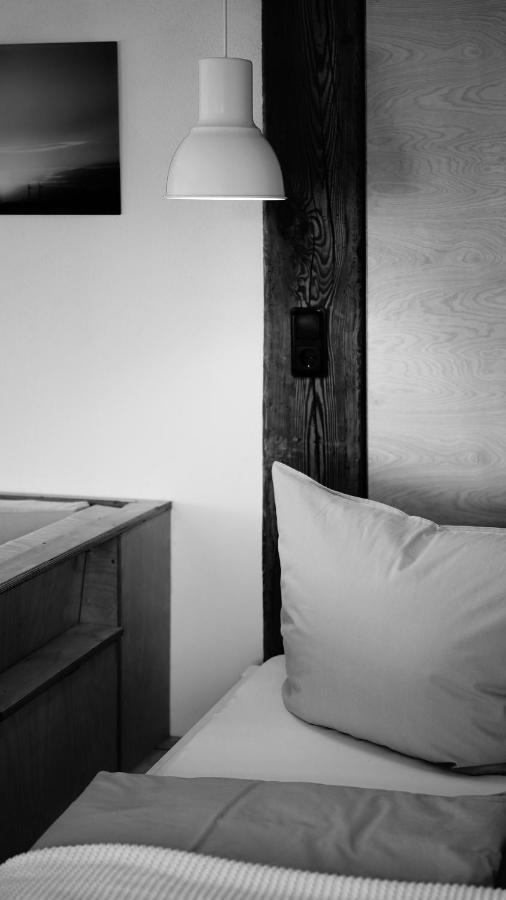 Studio Apartment Zur Alten Post, 48Qm Individualapartment Mit Blick Ueber Zittaus Altstadt, Ferienwohnung Im Altstadtkern Umrandet Vom Zittauer Gebirge Bagian luar foto